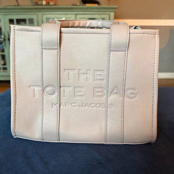 Marc Jacobs Tote - Picture 1 of 6